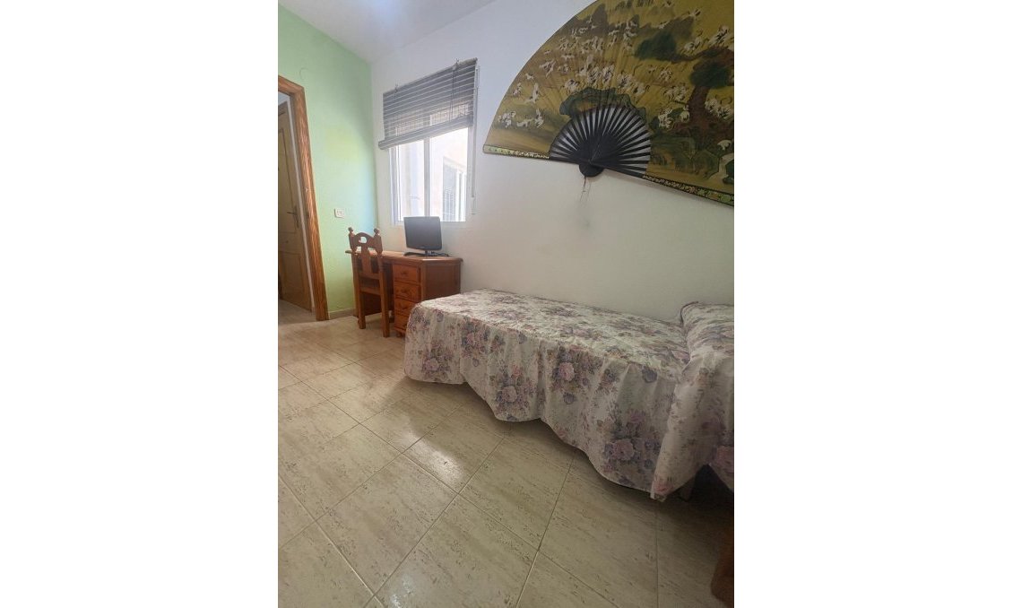 Használt Ingatlanok - Apartman -
Torrevieja - Costa Blanca