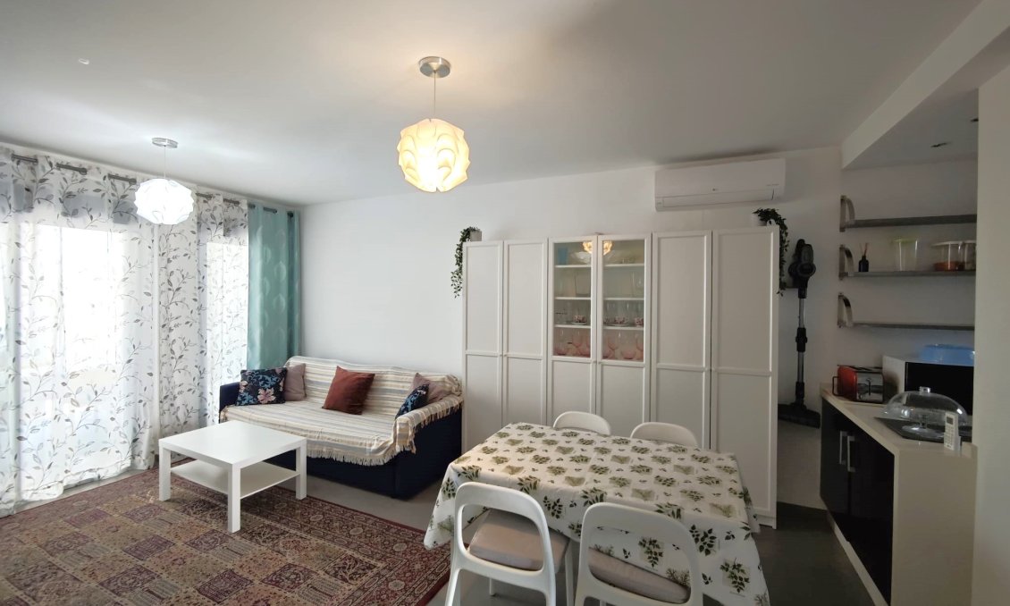 Használt Ingatlanok - Apartman -
La Zenia - Costa Blanca