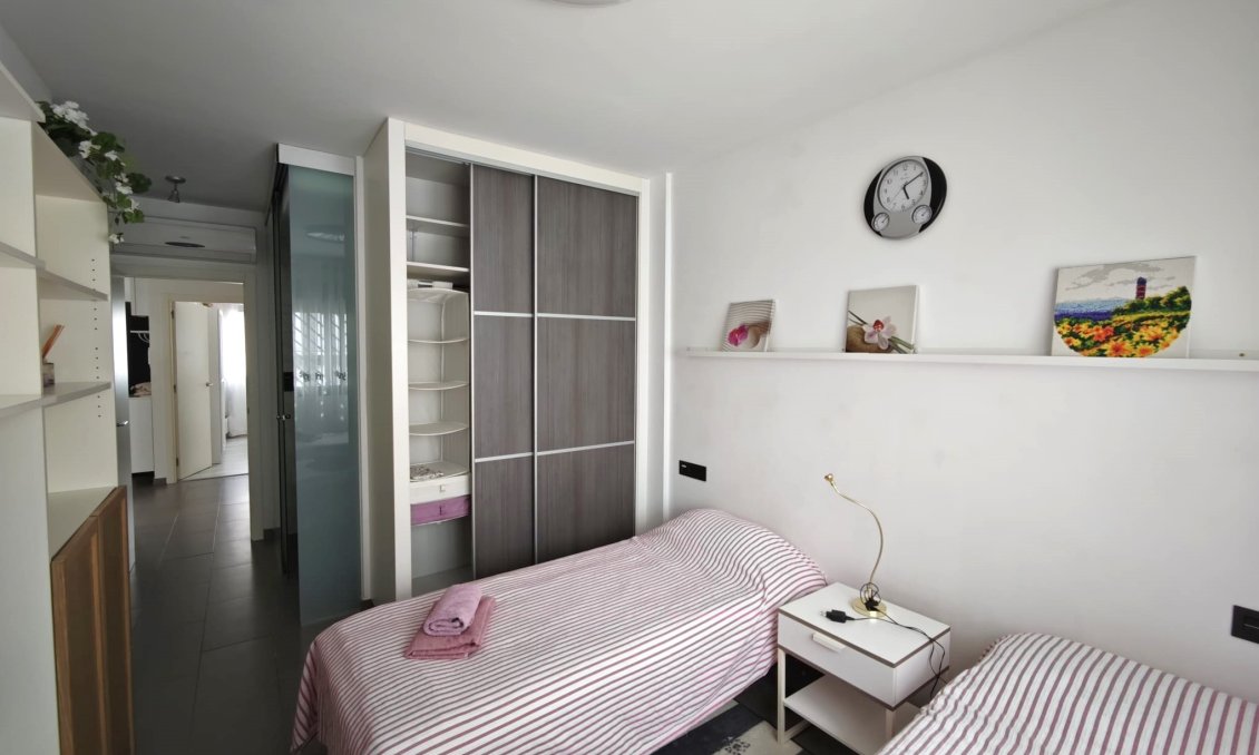 Használt Ingatlanok - Apartman -
La Zenia - Costa Blanca