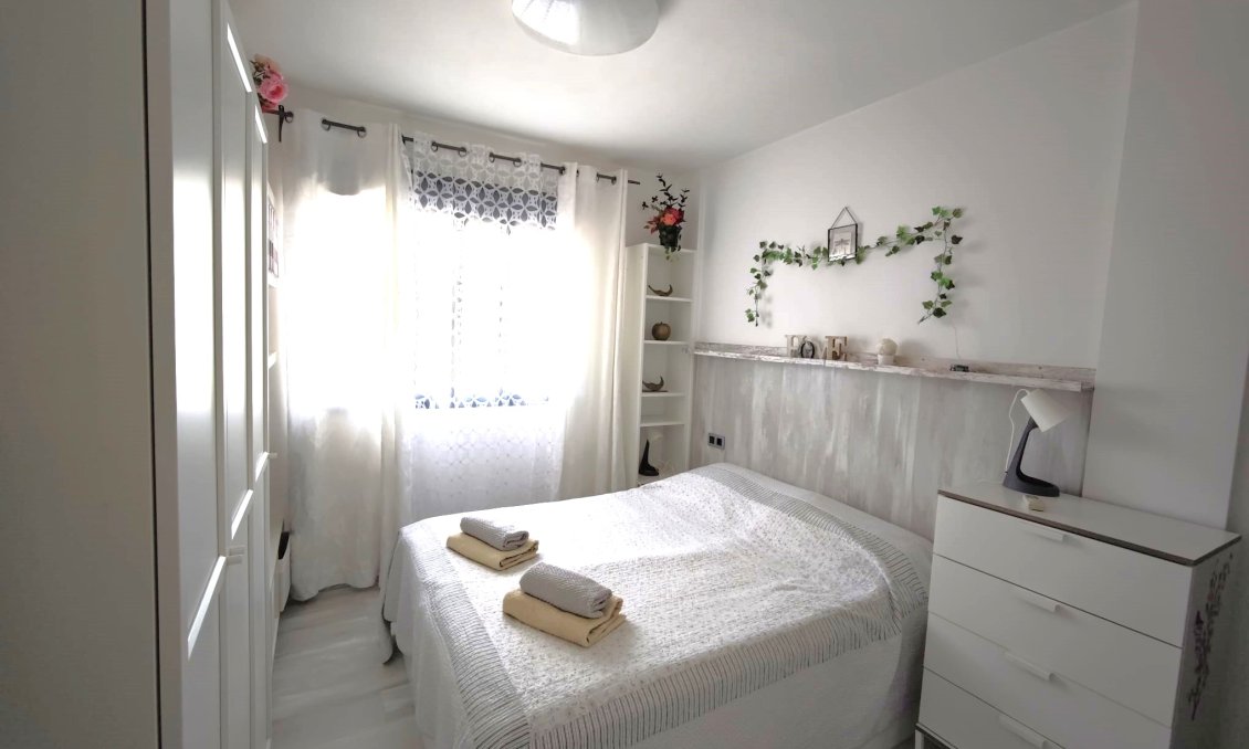 Használt Ingatlanok - Apartman -
La Zenia - Costa Blanca