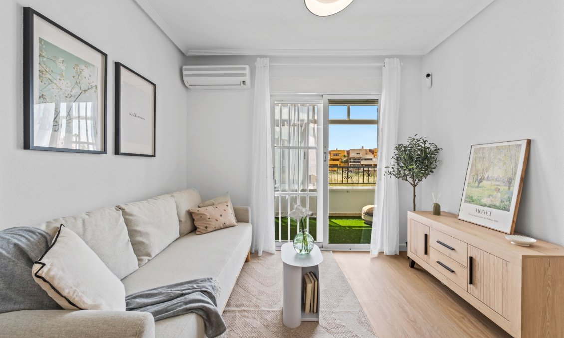 Használt Ingatlanok - Apartman -
Playa Flamenca - Costa Blanca