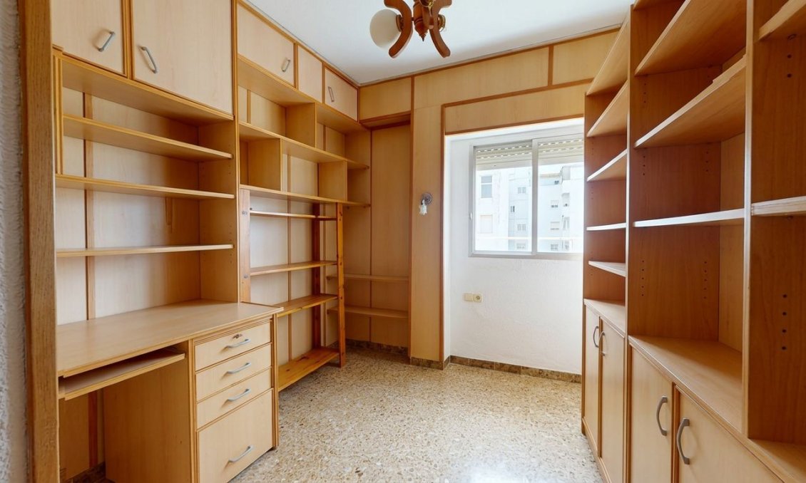 Resale - Apartment -
Denia - Costa Blanca