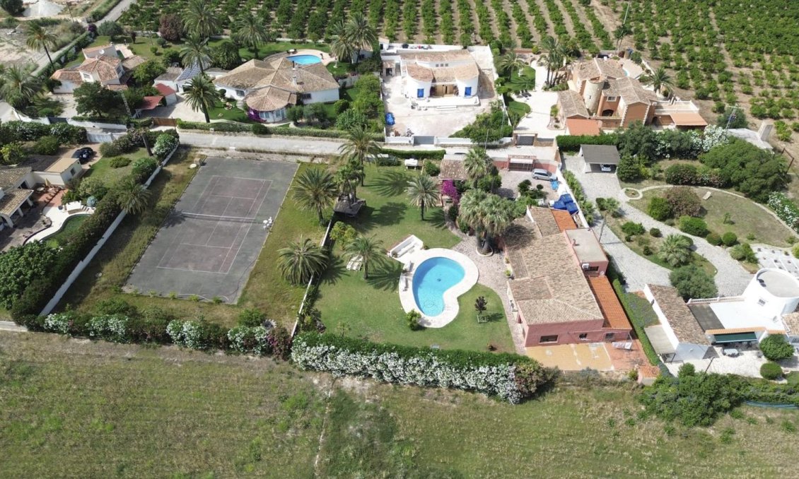 Használt Ingatlanok - Villa -
Denia - Costa Blanca