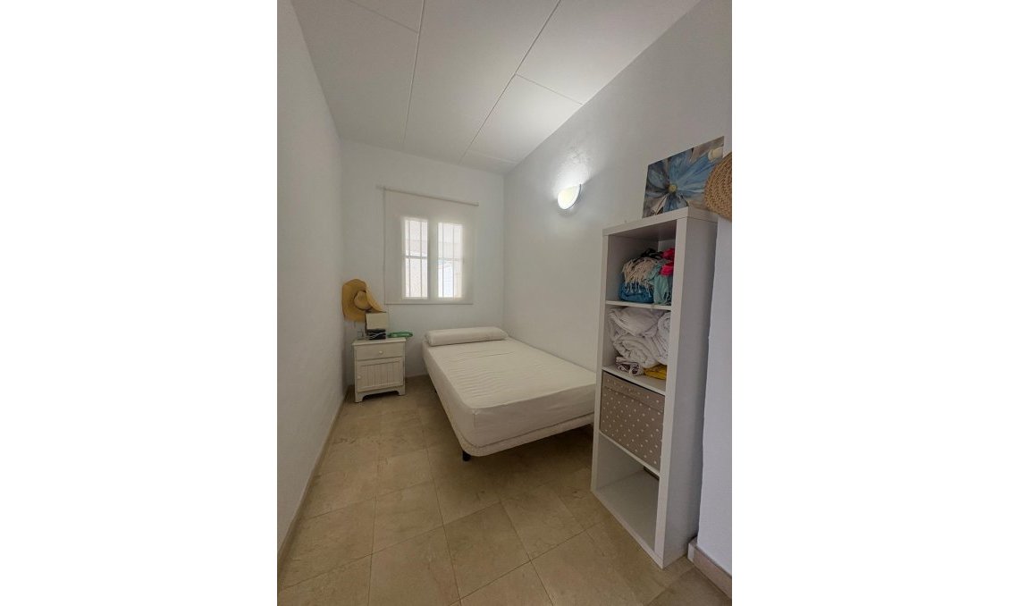 Használt Ingatlanok - Sorház -
Denia - Costa Blanca