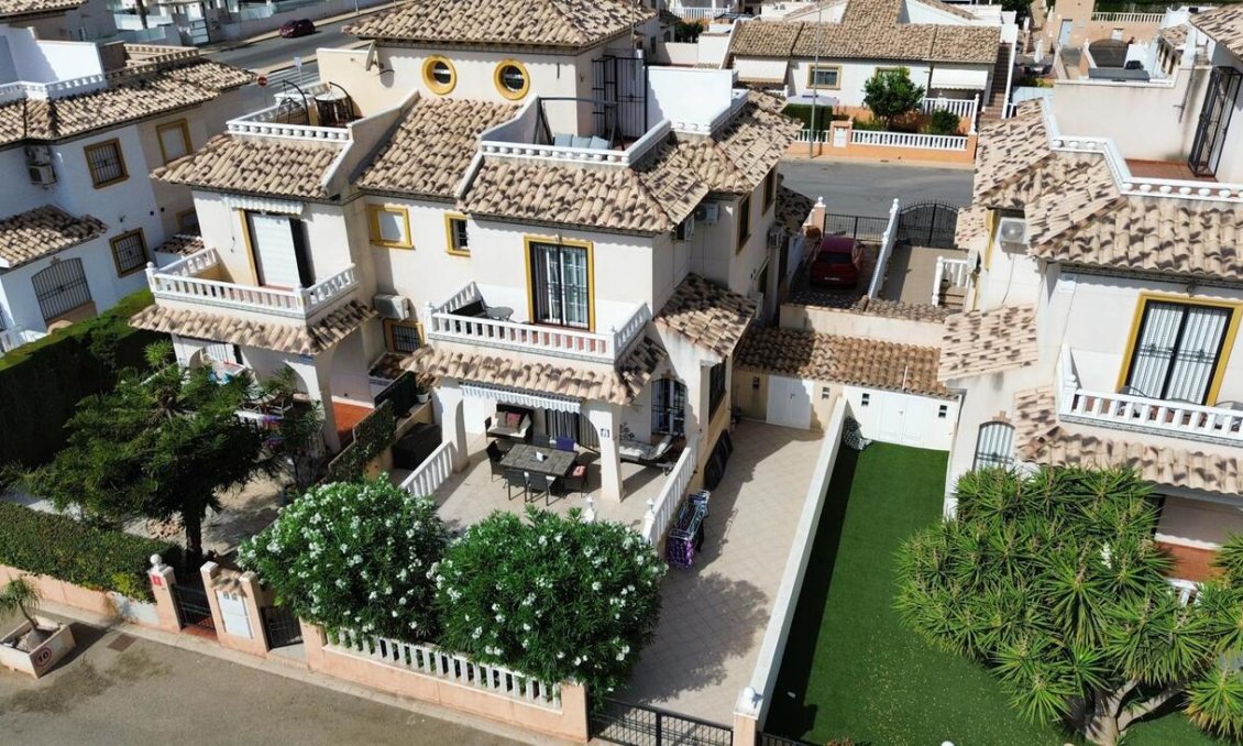 Resale - Villa -
Lomas de Caboroig - Costa Blanca