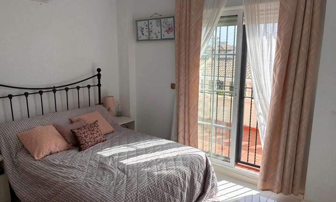 Resale - Villa -
Lomas de Caboroig - Costa Blanca