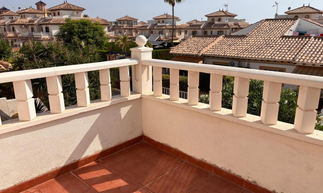 Resale - Villa -
Lomas de Caboroig - Costa Blanca