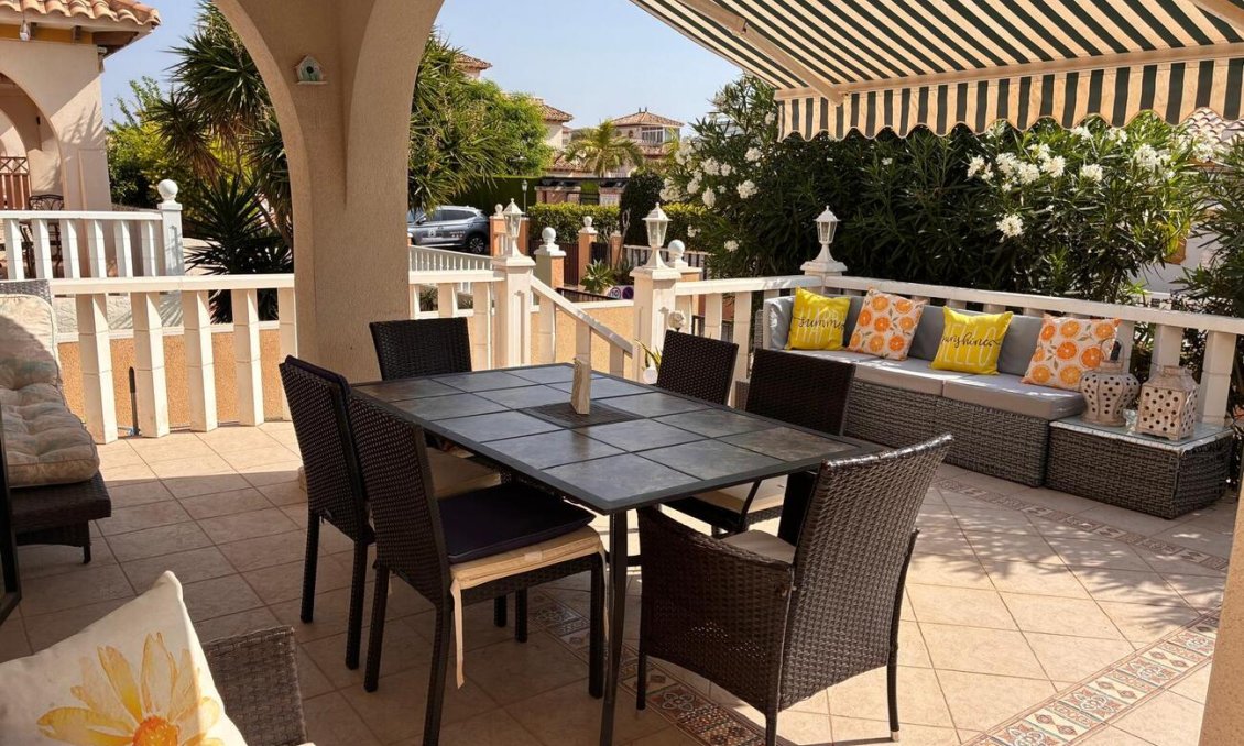 Resale - Villa -
Lomas de Caboroig - Costa Blanca