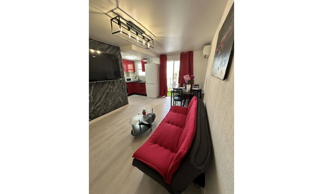 Segunda mano - Apartamento -
Torrevieja - Centro