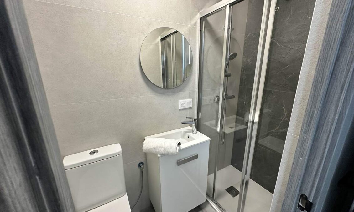 Segunda mano - Apartamento -
Torrevieja - Centro
