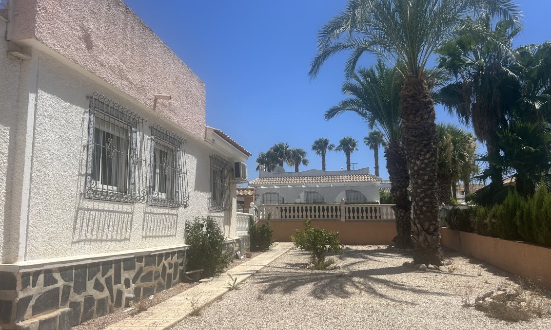 Használt Ingatlanok - Villa -
Camposol - Inland