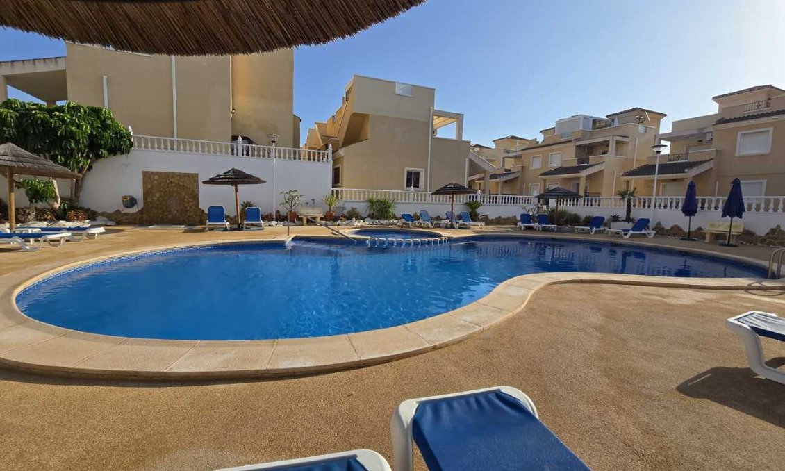 Revente - Villa / Jumelée -
San Miguel de Salinas - Costa Blanca