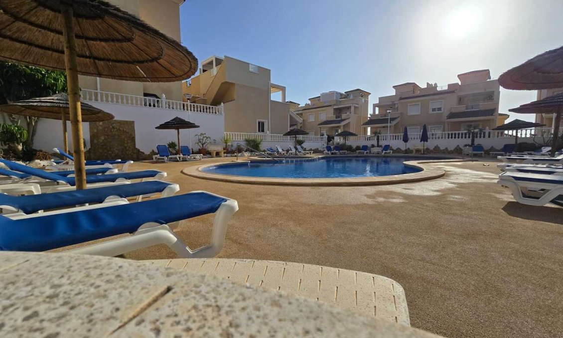 Revente - Villa / Jumelée -
San Miguel de Salinas - Costa Blanca