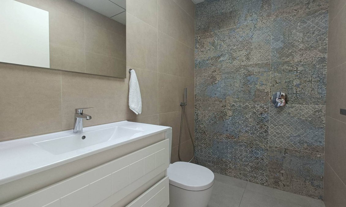 Resale - Villa -
Rojales - Inland