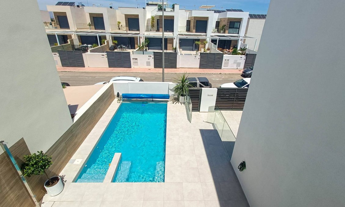 Resale - Villa -
Rojales - Inland