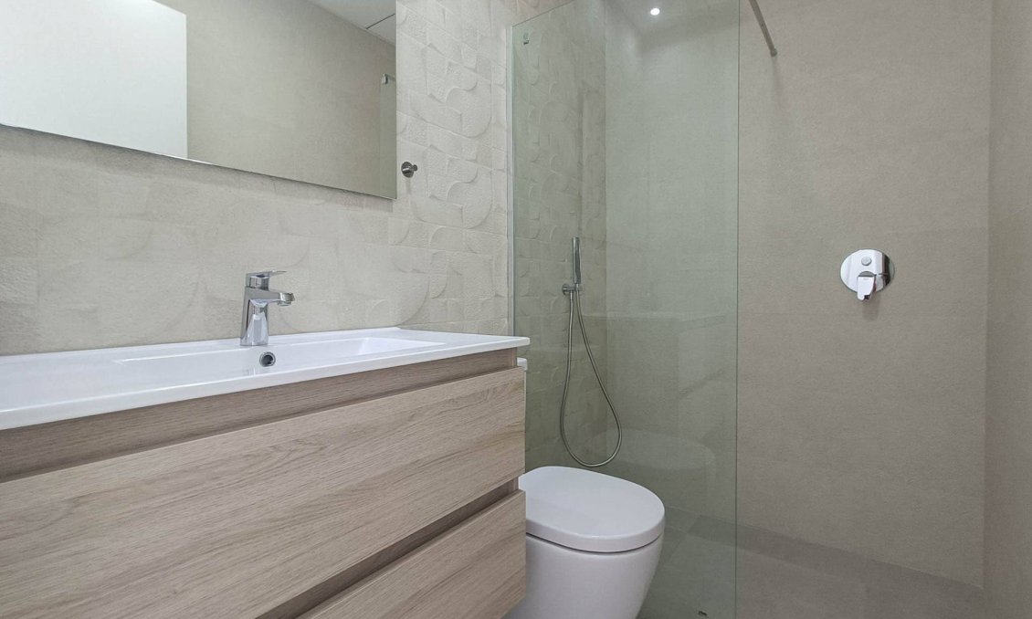 Resale - Villa -
Rojales - Inland
