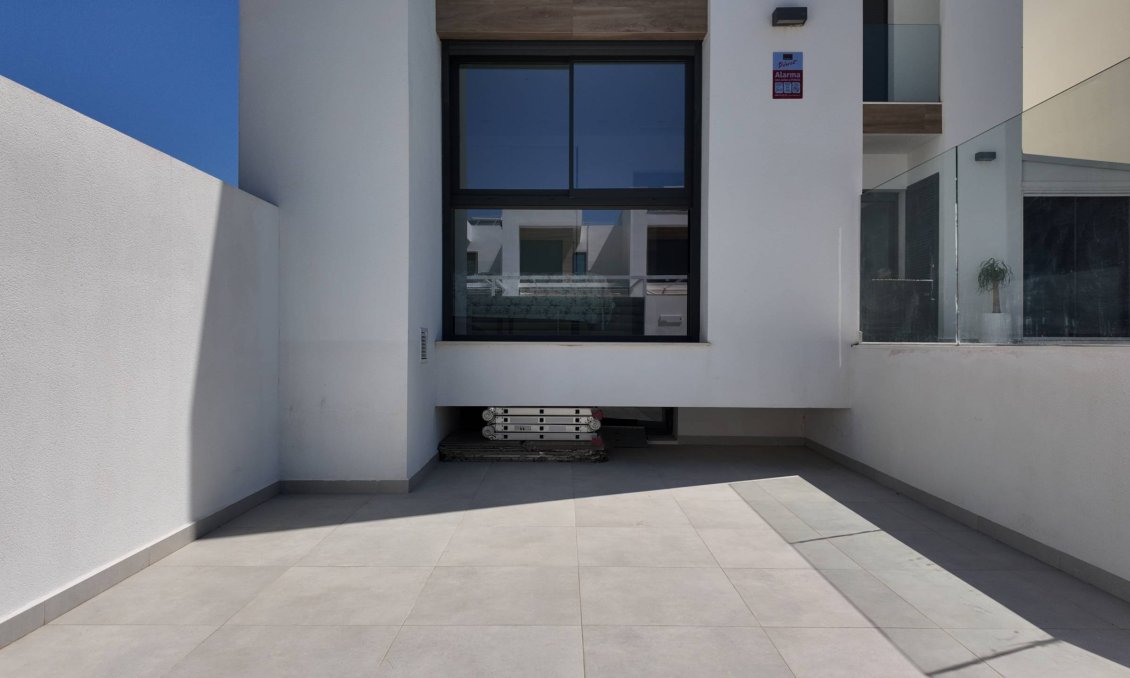 Resale - Villa -
Rojales - Inland