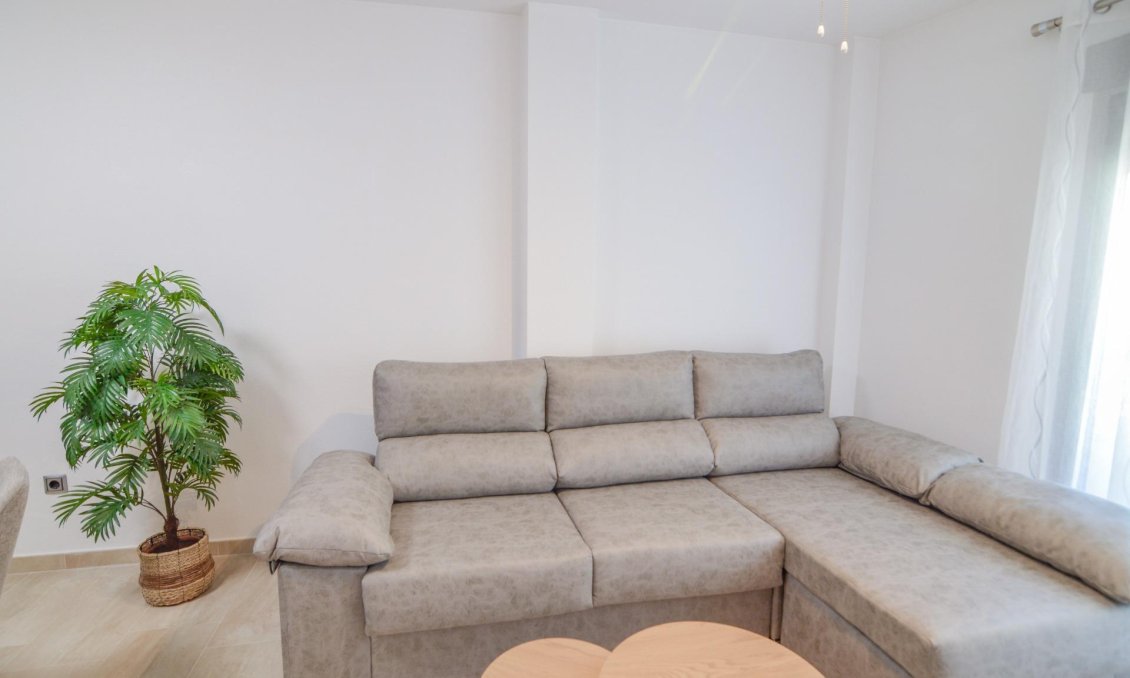 Használt Ingatlanok - Apartman -
Torrevieja - Playa del Cura