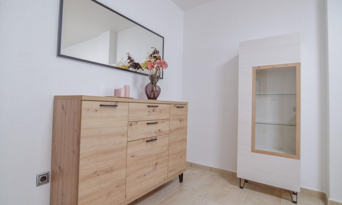 Használt Ingatlanok - Apartman -
Torrevieja - Playa del Cura