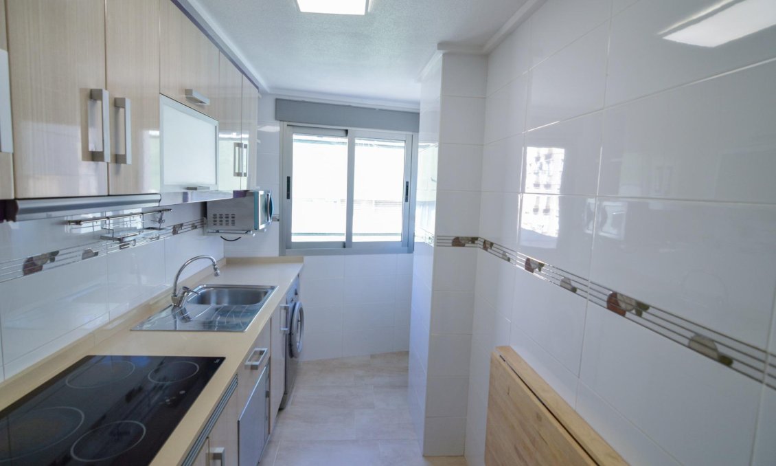 Használt Ingatlanok - Apartman -
Torrevieja - Playa del Cura