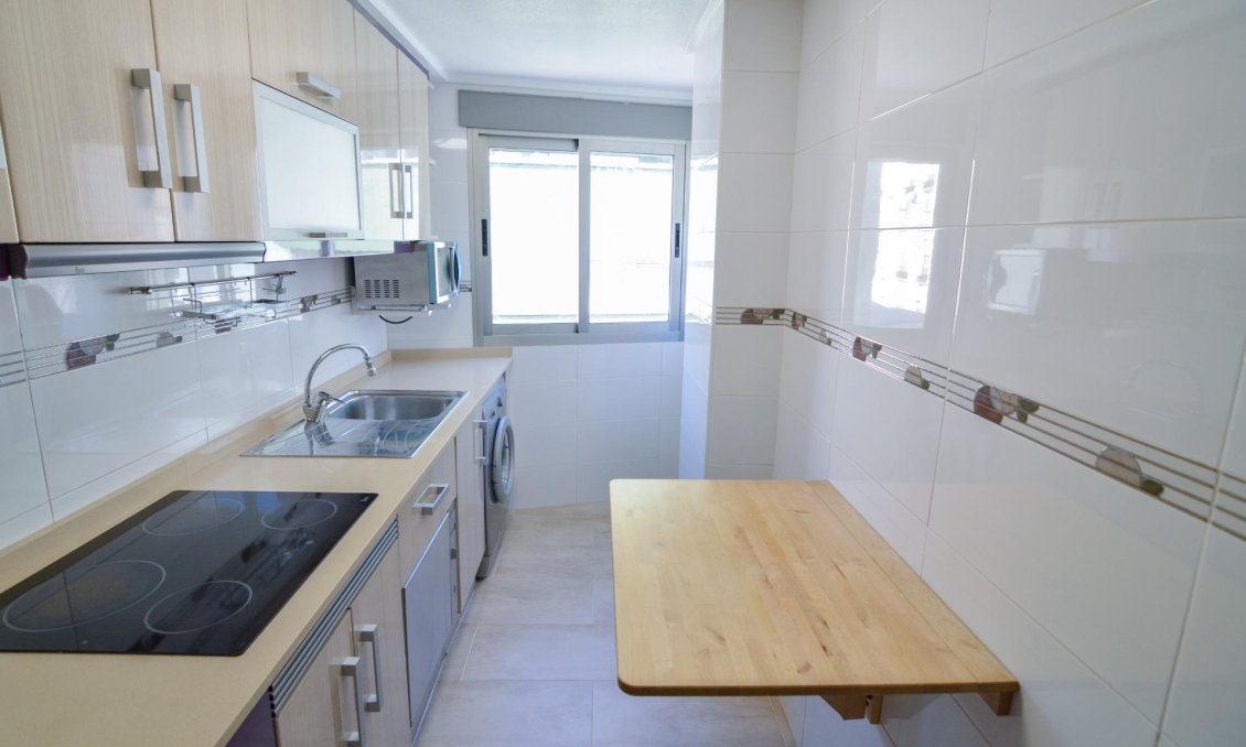 Használt Ingatlanok - Apartman -
Torrevieja - Playa del Cura