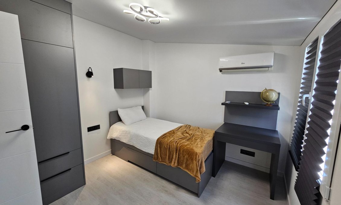 Használt Ingatlanok - Bungaló -
Torrevieja - Los Europeos