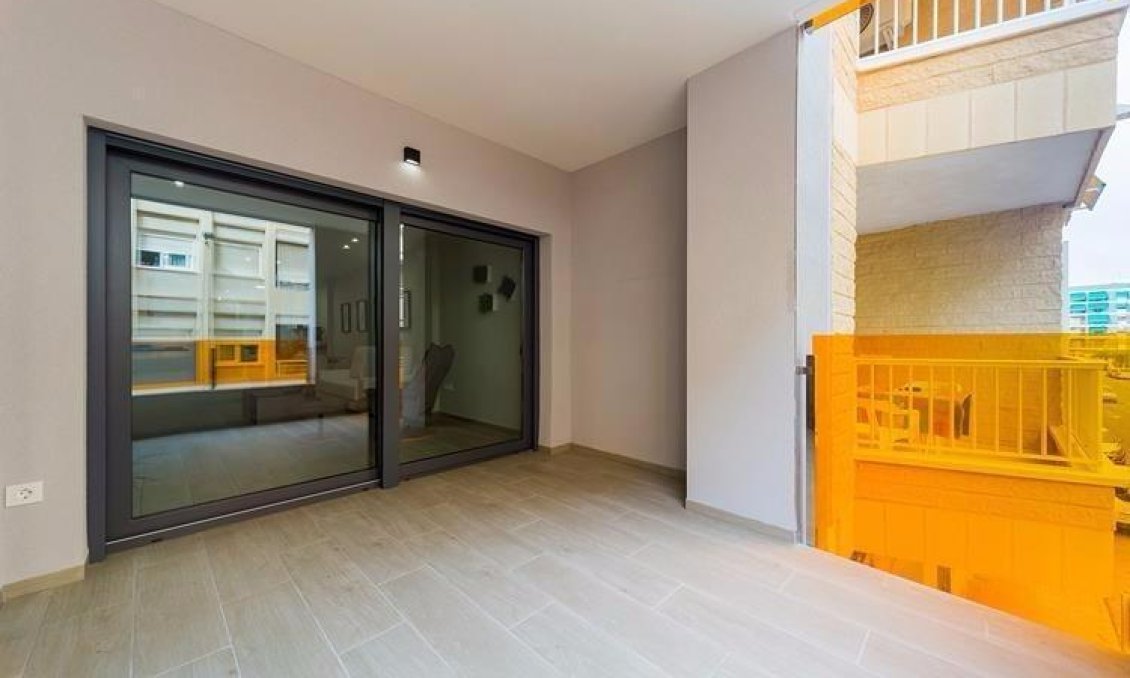 Resale - Apartment -
Torrevieja - La Mata