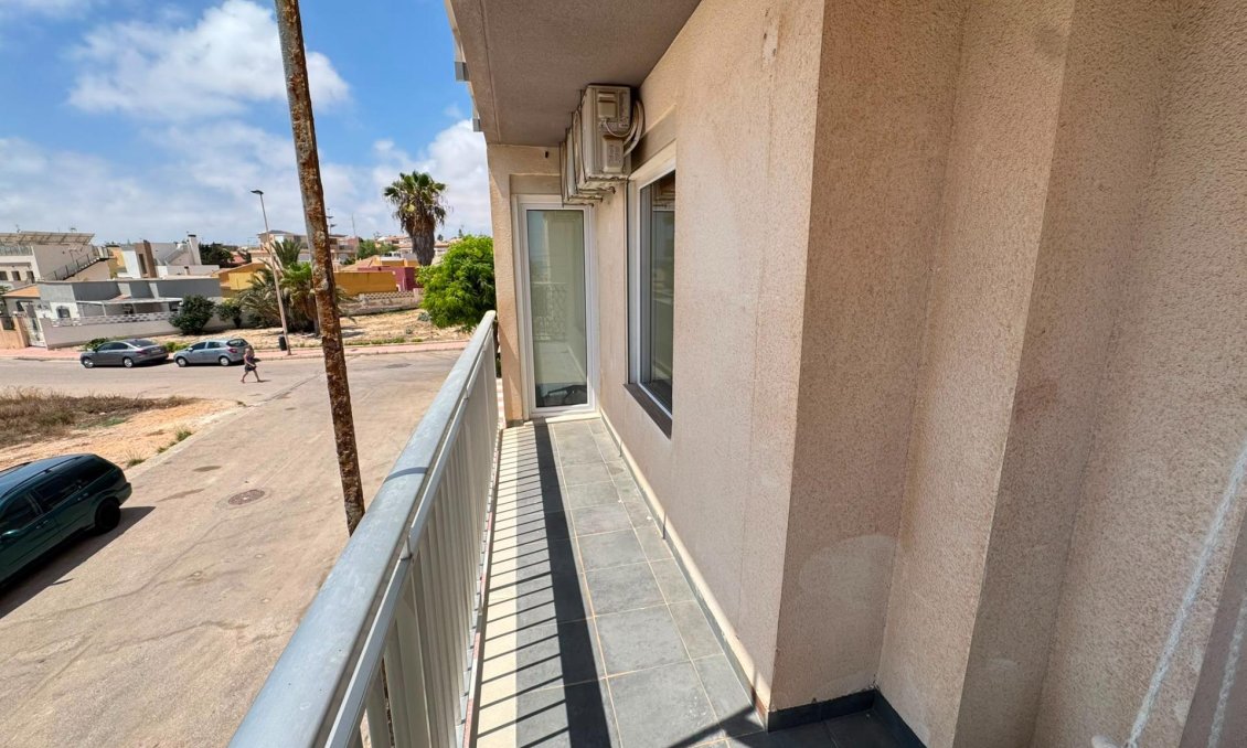 Használt Ingatlanok - Apartman -
Torrevieja - Zona Los Frutales
