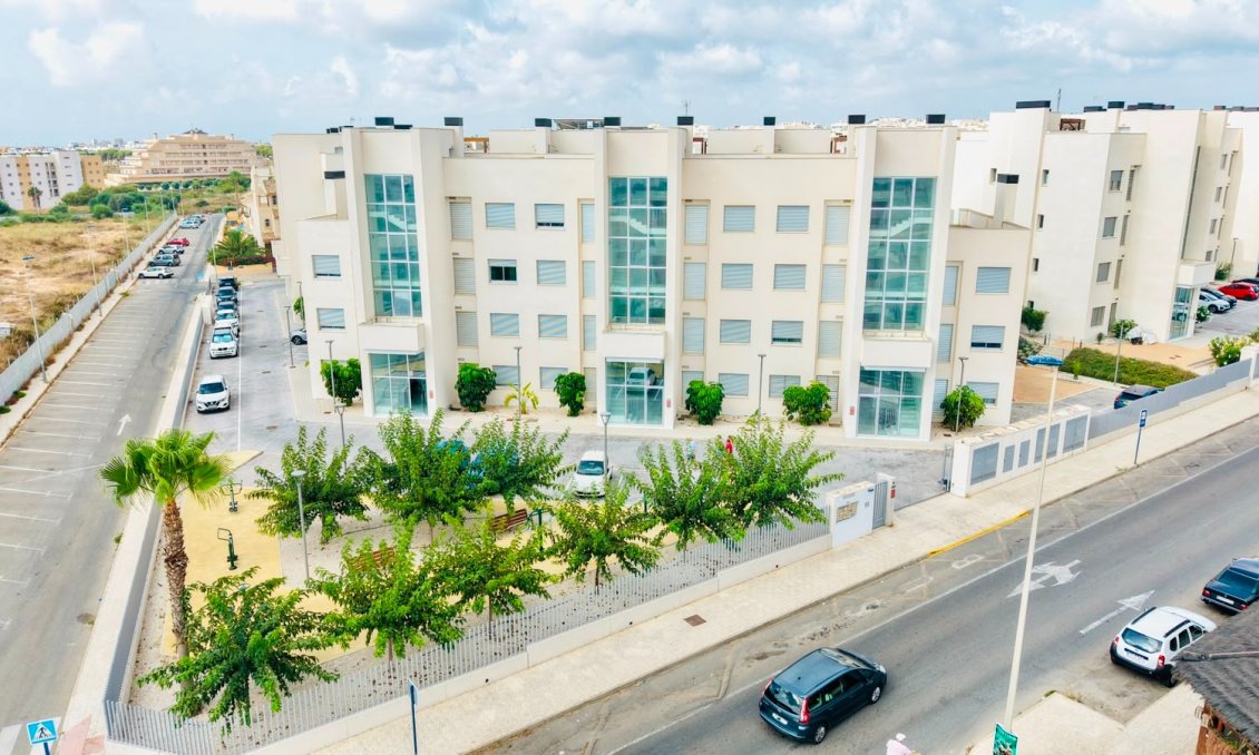 Segunda mano - Apartamento -
Orihuela Costa - Costa Blanca