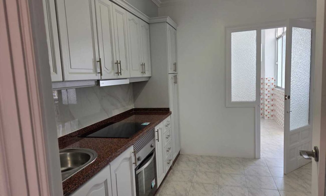 Segunda mano - Apartamento -
Torrevieja - Habaneras