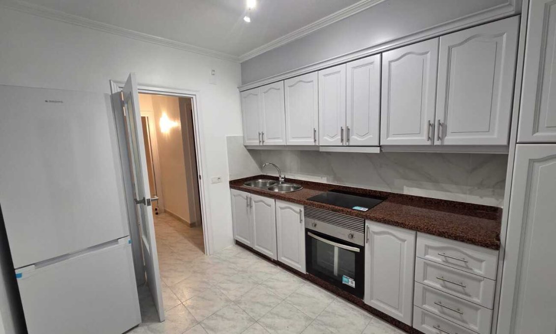 Segunda mano - Apartamento -
Torrevieja - Habaneras