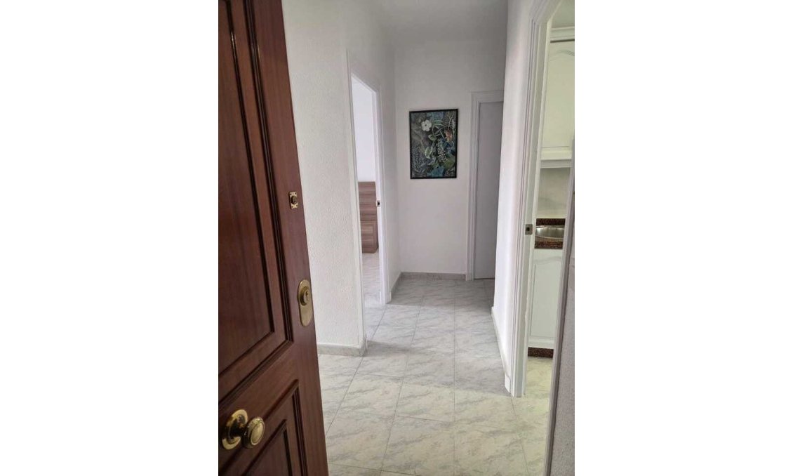Segunda mano - Apartamento -
Torrevieja - Habaneras