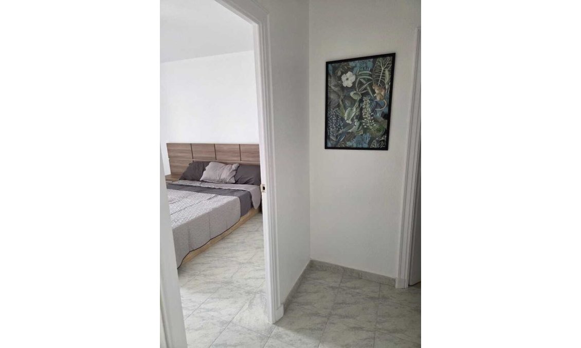 Segunda mano - Apartamento -
Torrevieja - Habaneras