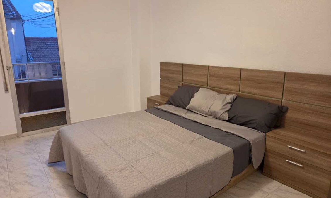 Segunda mano - Apartamento -
Torrevieja - Habaneras