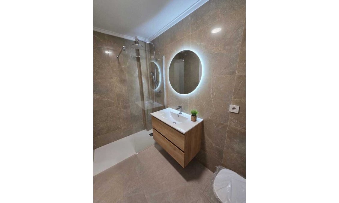 Segunda mano - Apartamento -
Torrevieja - Habaneras