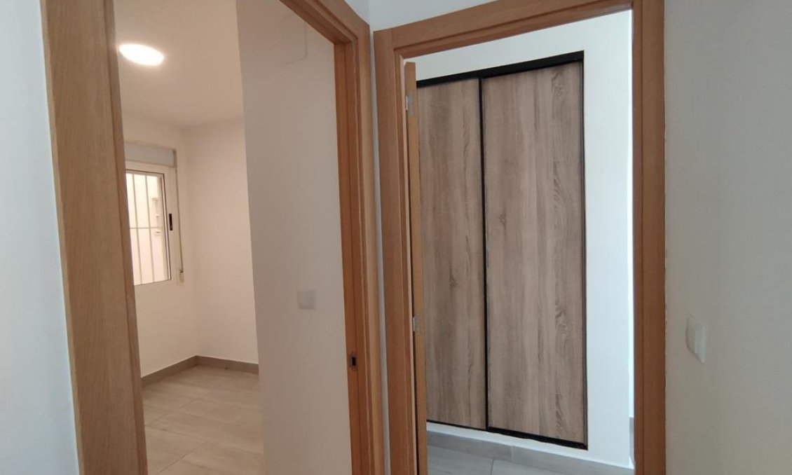 Segunda mano - Apartamento -
Torrevieja - Habaneras