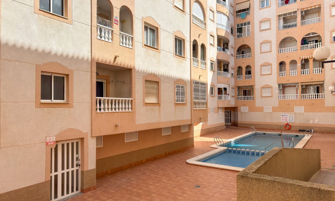 Wiederverkauf - Wohnung -
Torrevieja - Costa Blanca