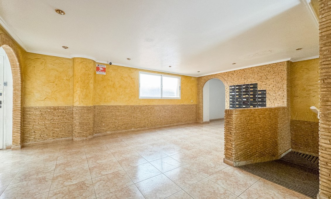 Wiederverkauf - Wohnung -
Torrevieja - Costa Blanca