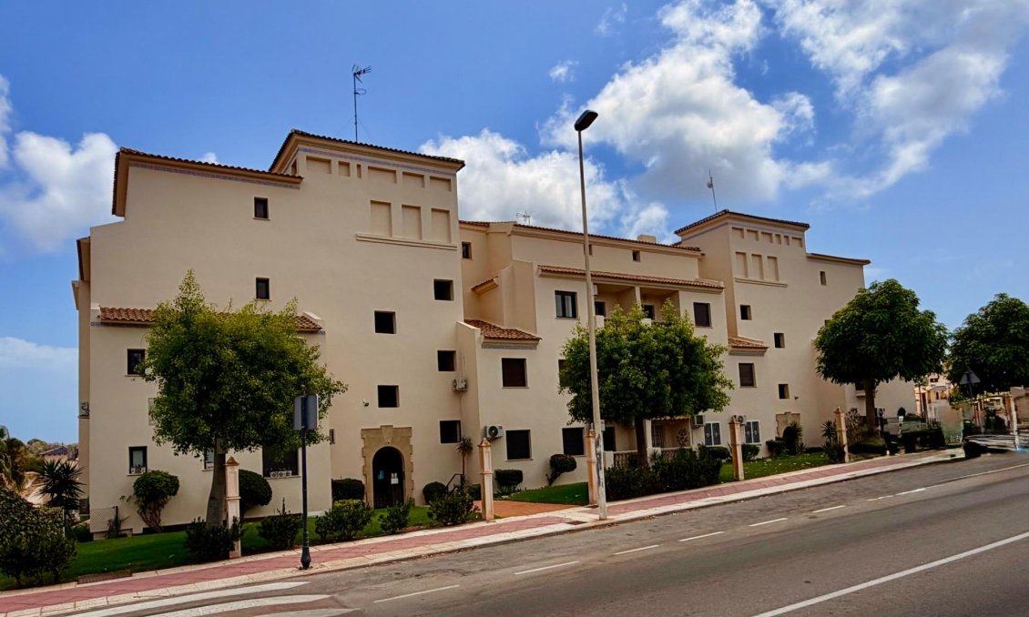 Resale - Apartment -
Orihuela Costa - Las Ramblas