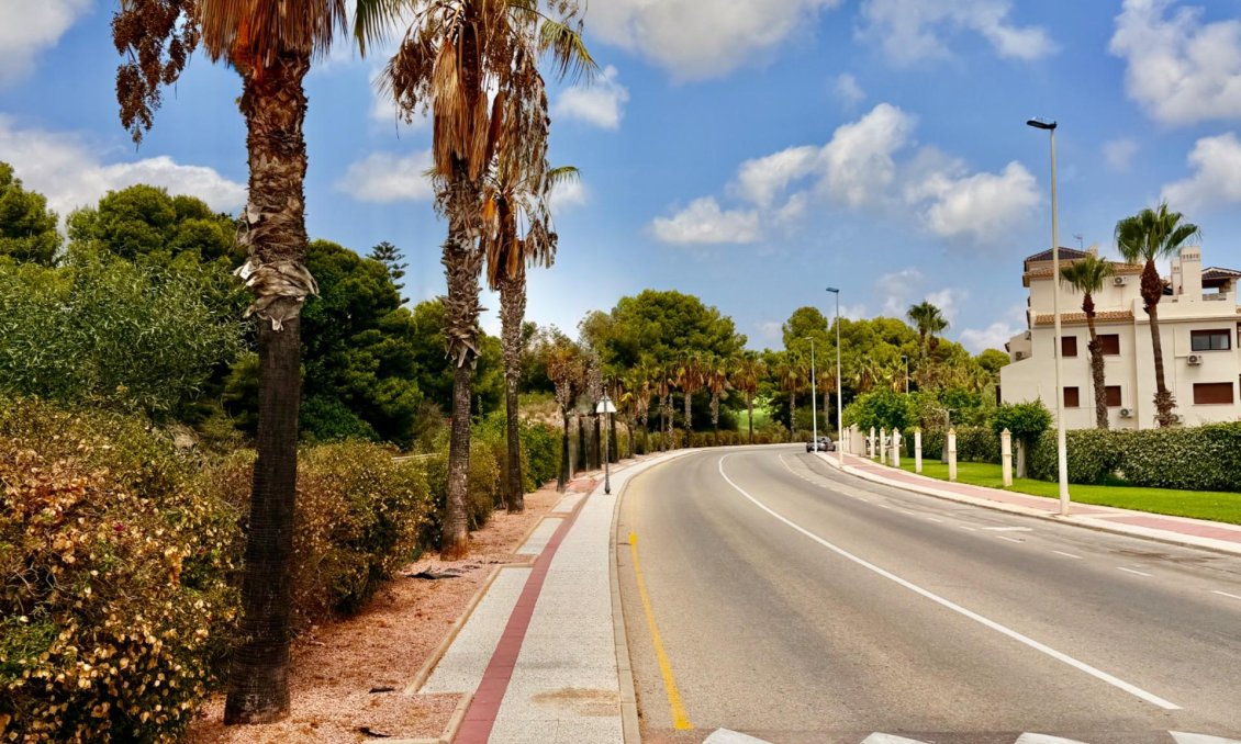 Resale - Apartment -
Orihuela Costa - Las Ramblas