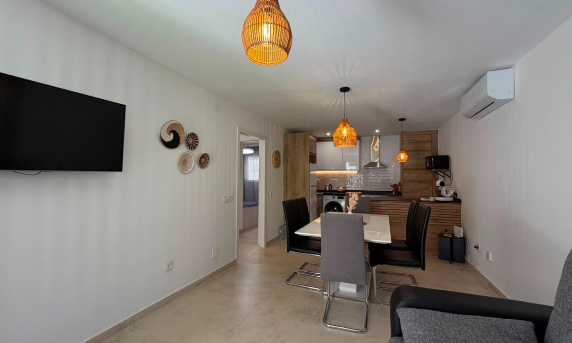 Resale - Bungalow -
Torrevieja - La Veleta
