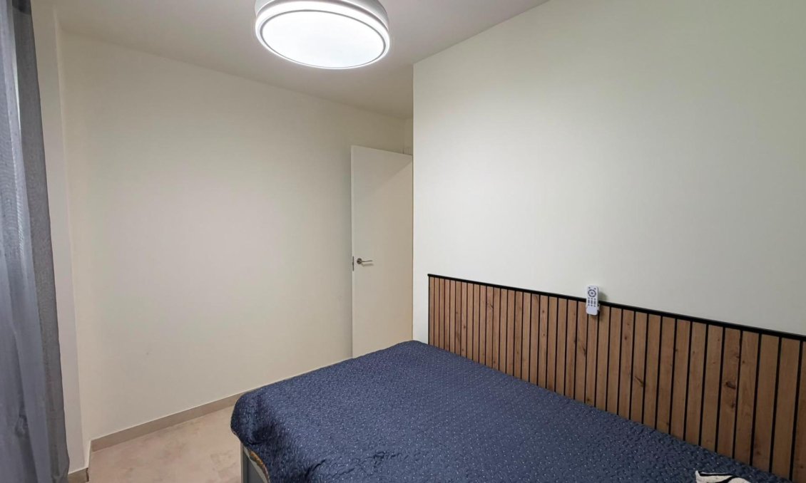 Resale - Bungalow -
Torrevieja - La Veleta