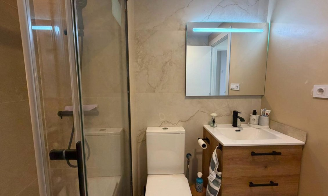 Resale - Bungalow -
Torrevieja - La Veleta