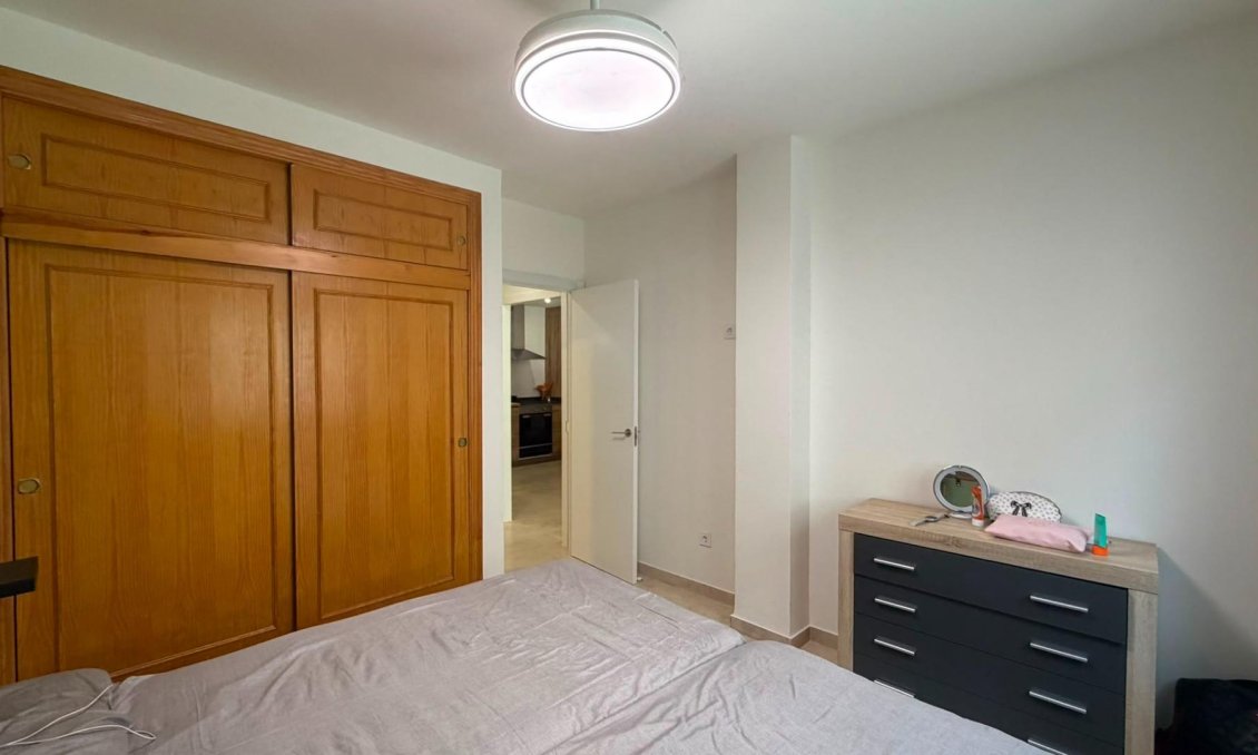 Resale - Bungalow -
Torrevieja - La Veleta