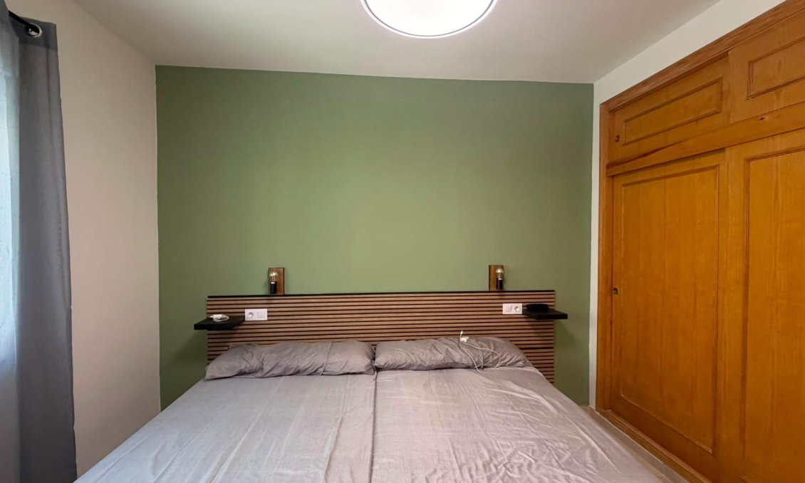 Resale - Bungalow -
Torrevieja - La Veleta
