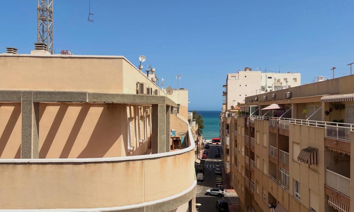 Használt Ingatlanok - Tetőtéri lakás -
Torrevieja - Habaneras