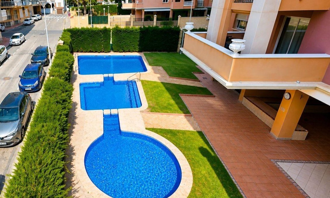 Használt Ingatlanok - Apartman -
Torrevieja - Los Frutales
