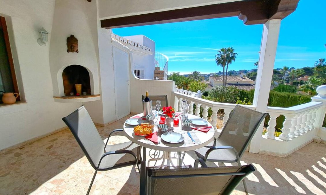 Használt Ingatlanok - Sorház -
Moraira - Costa Blanca