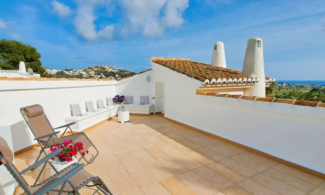 Használt Ingatlanok - Sorház -
Moraira - Costa Blanca