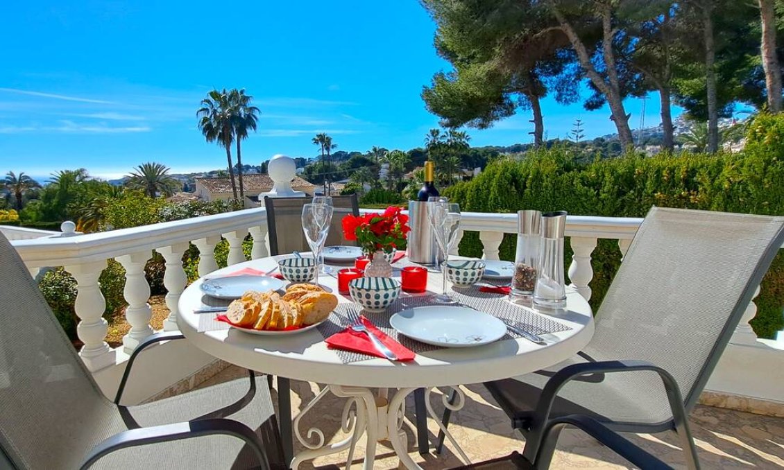Használt Ingatlanok - Sorház -
Moraira - Costa Blanca